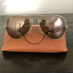 RAY BAN LARGE GOLD AVIATORS RB3025